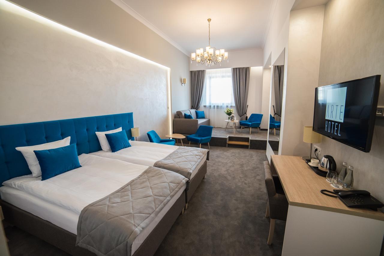 Hotel Arte Замосць Экстерьер фото