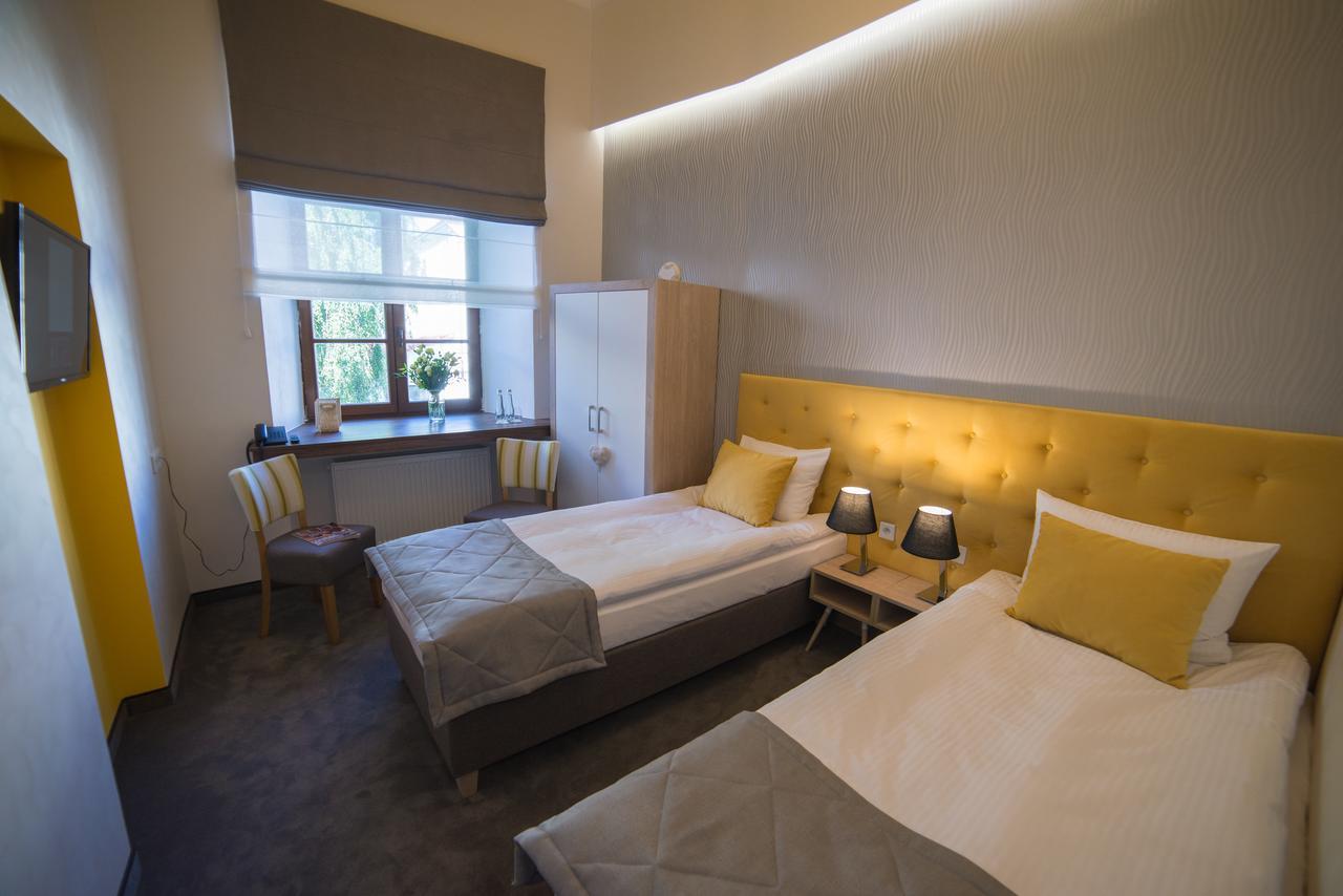 Hotel Arte Замосць Экстерьер фото