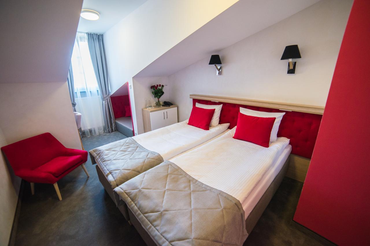 Hotel Arte Замосць Экстерьер фото