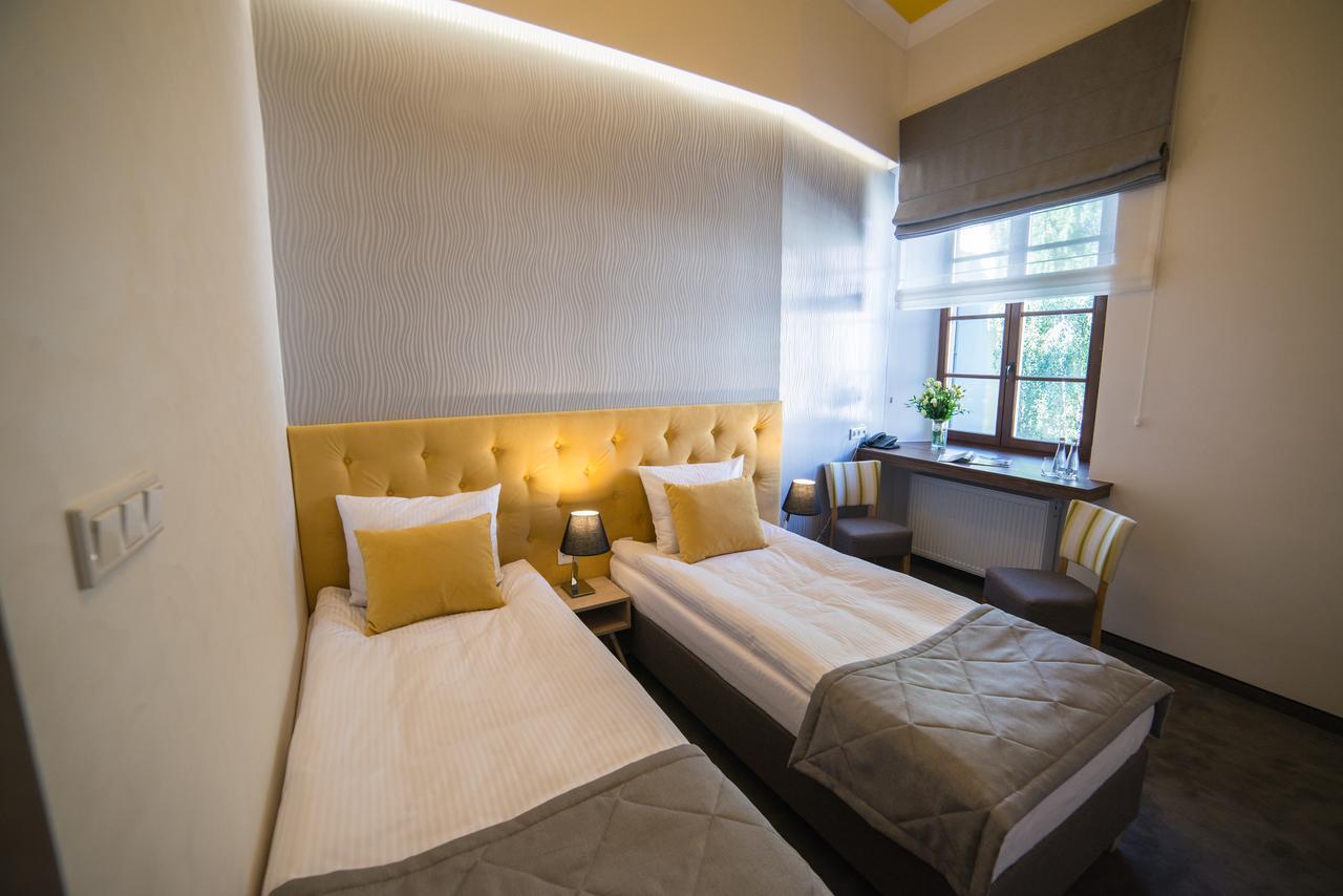Hotel Arte Замосць Экстерьер фото
