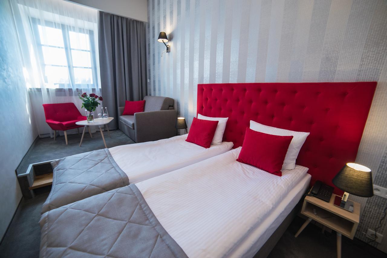 Hotel Arte Замосць Экстерьер фото