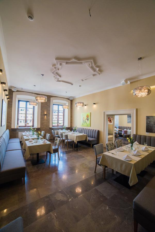 Hotel Arte Замосць Экстерьер фото