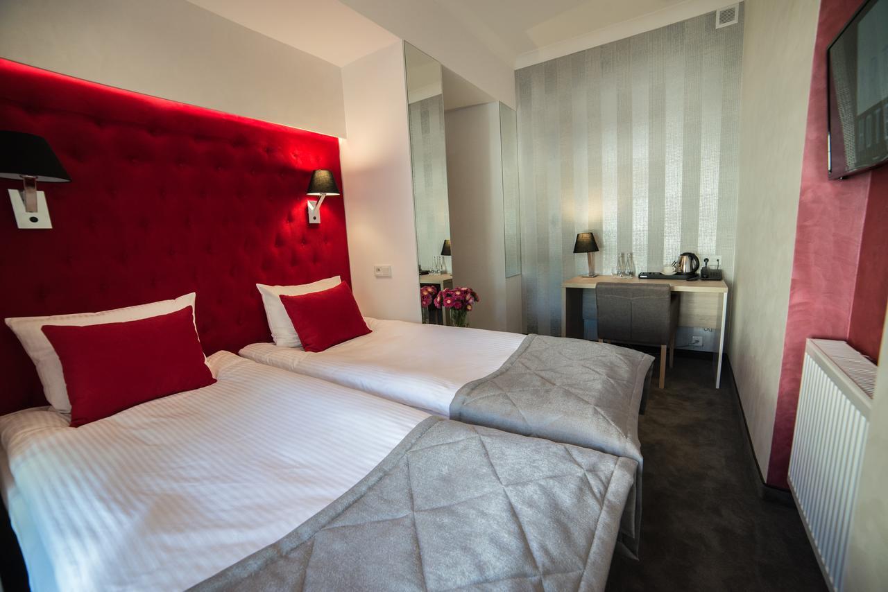 Hotel Arte Замосць Экстерьер фото