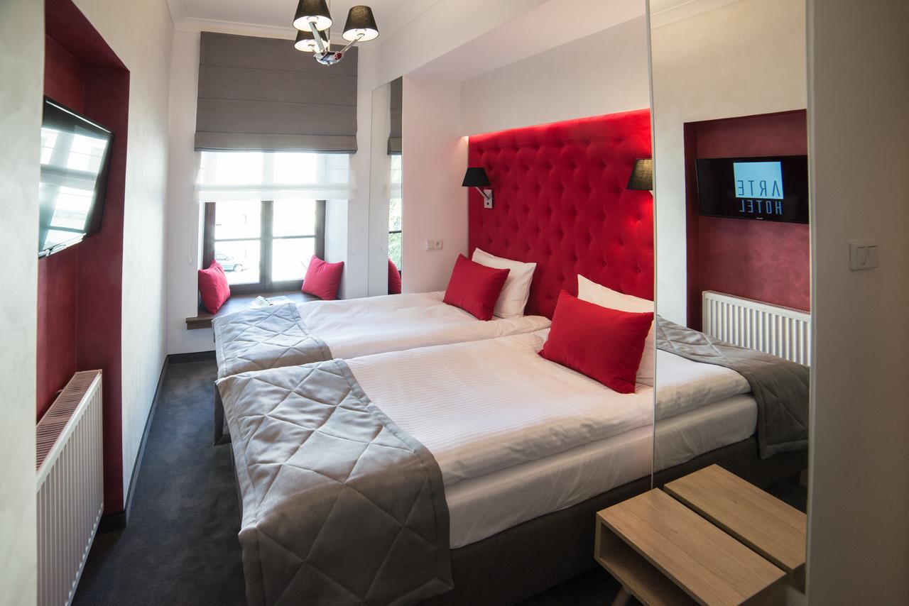 Hotel Arte Замосць Экстерьер фото